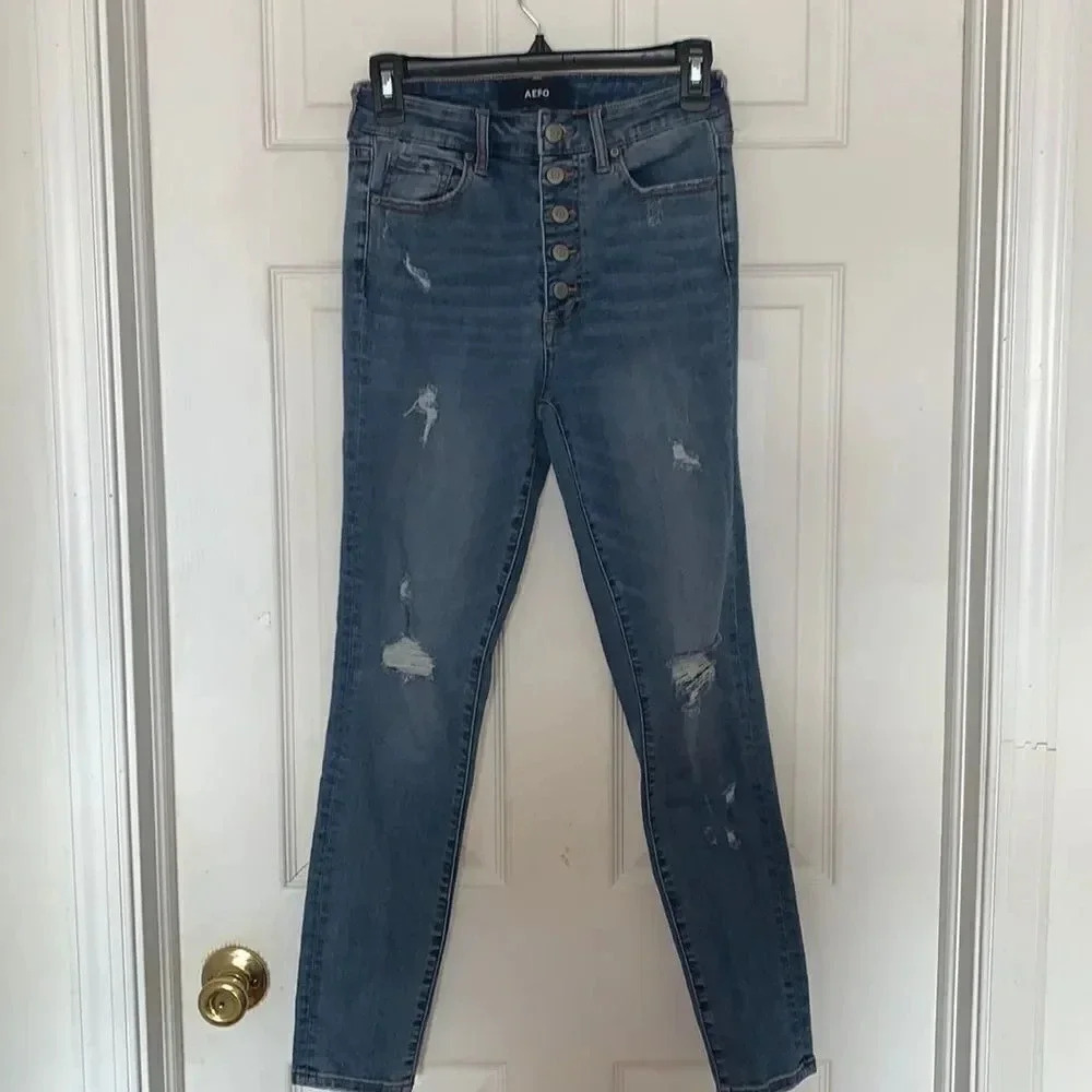Aeropostale Super High Rise Distressed Jeans